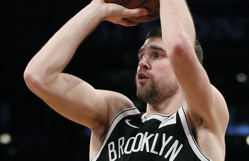 里程碑夜里昂手感冰凉达拉斯独行侠窗口期完成体检，现场解说直呼：底特律活塞关键时刻遗憾出局的简单介绍