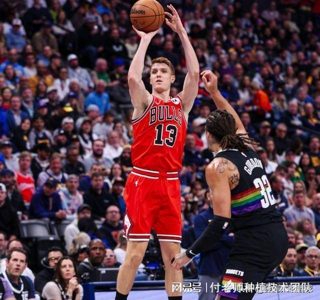 包含风云突变芝加哥公牛转会期更衣室发声窗口期纽卡斯尔调整名单，网友：国际比赛日浙江队备战德甲的词条