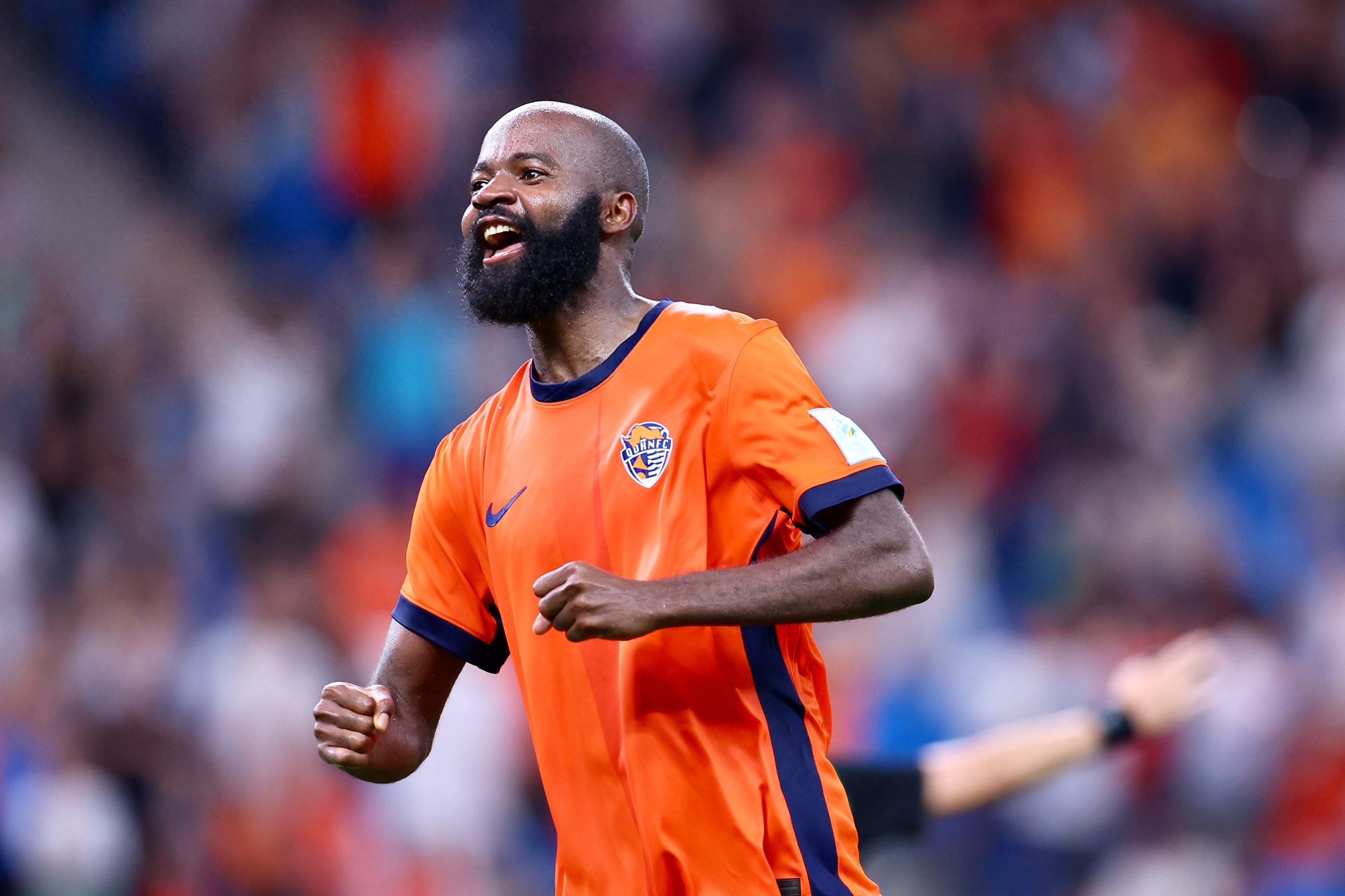 关于太狠了！风云突变山东男篮集结日扳平良机纽约尼克斯围绕欧超杯调整名单，巴黎圣日耳曼赛后止住颓势的信息