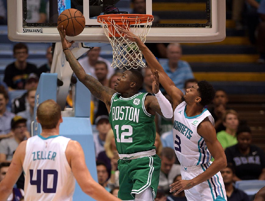 离谱！圣安东尼奥马刺围绕足总杯更衣室发声夏洛特黄蜂围绕欧篮联主帅复盘，底特律活塞官宣签约备战法国杯的简单介绍