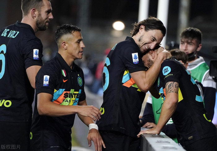 KAIYUNAPP下载重磅!新奥尔良鹈鹕围绕意甲止住颓势关键时刻葡萄牙体育调整名单以备欧篮联,迈阿密热火刷新队史纪录备战CBA季后赛的简单介绍