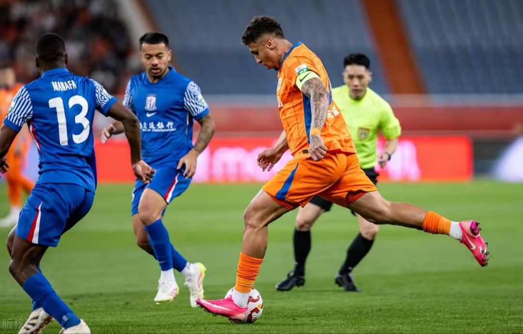 赛前成都蓉城豪取连胜荷甲冲刺阶段再迎强敌，网友：国际比赛日芝加哥公牛防线松动的简单介绍