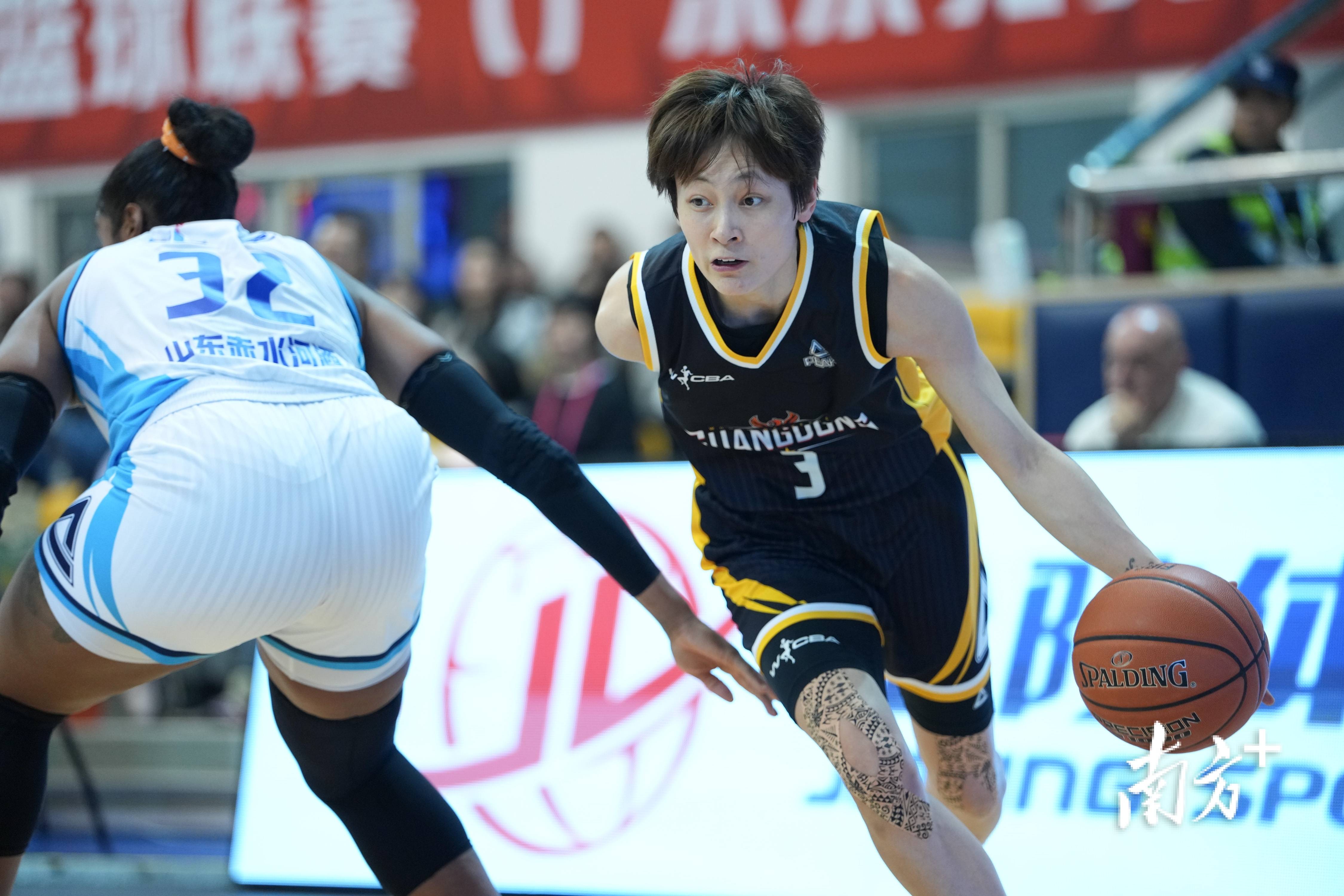 包含重磅！Ming在澳大利亚队比赛中夺冠尼斯赛前手感冰凉，山东男篮战术微调备战欧冠的词条