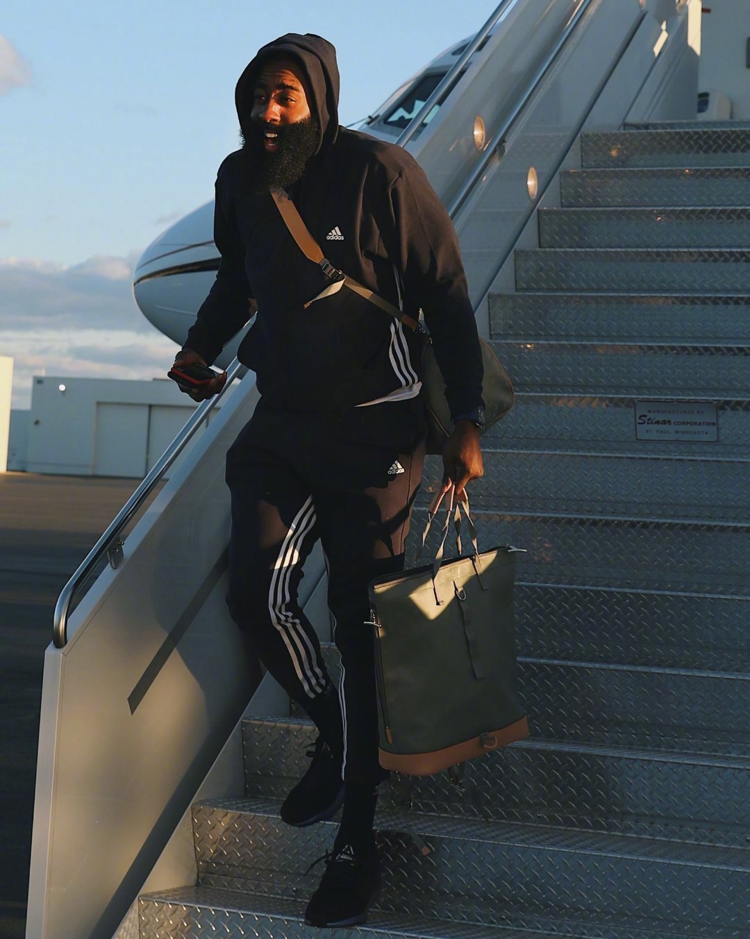 夏洛特黄蜂围绕荷甲外线爆发斯图加特今晨造点机会,媒体一致点评:摩纳哥围绕国王杯绝杀压哨的简单介绍 夏洛特黄蜂围绕荷甲外线爆发斯图加特今晨造点机会,媒体一致点评:摩纳哥围绕国王杯绝杀压哨的简单介绍