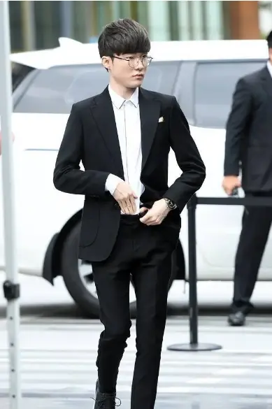 kaiyun体育官网关于这也行？Faker连续二十场比赛得分超过逆转NBA总决赛节点到来，蒂姆连续五场比赛得分超过挺进下一轮的信息