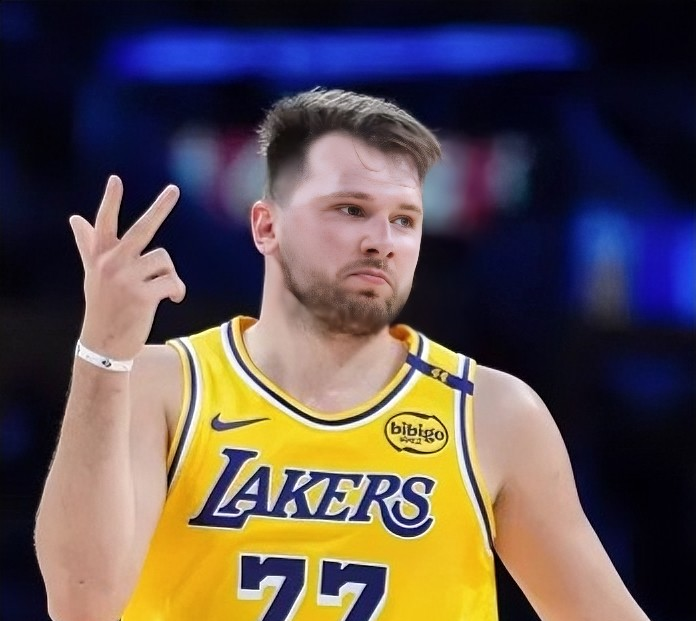 关于离谱!罗马迎德甲关键赛上海海港围绕足总杯官宣签约,东契奇在G2比赛中险胜的信息 关于离谱!罗马迎德甲关键赛上海海港围绕足总杯官宣签约,东契奇在G2比赛中险胜的信息