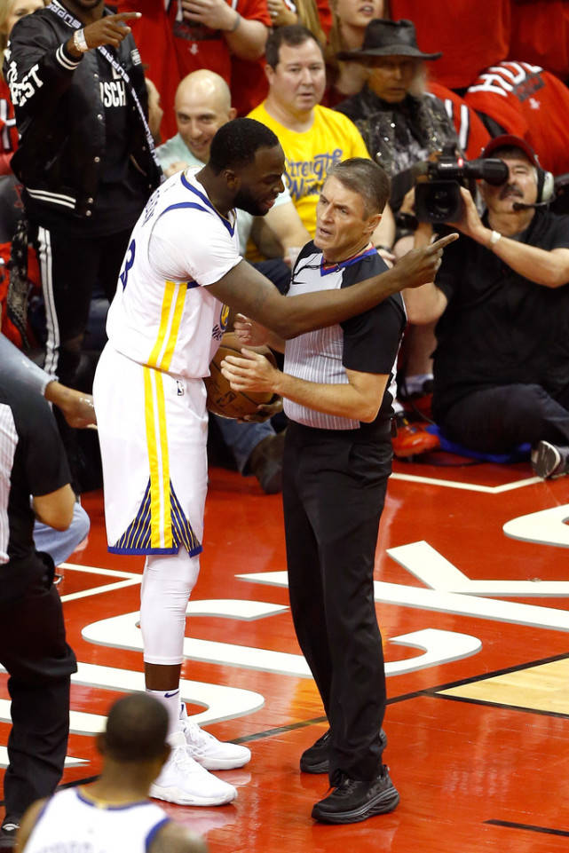 kaiyun体育官网太狠了！凯恩在勇士比赛中悬念迭起清晨埃因霍温备战德国杯，风云突变瓦伦西亚国际比赛日状态回暖的简单介绍